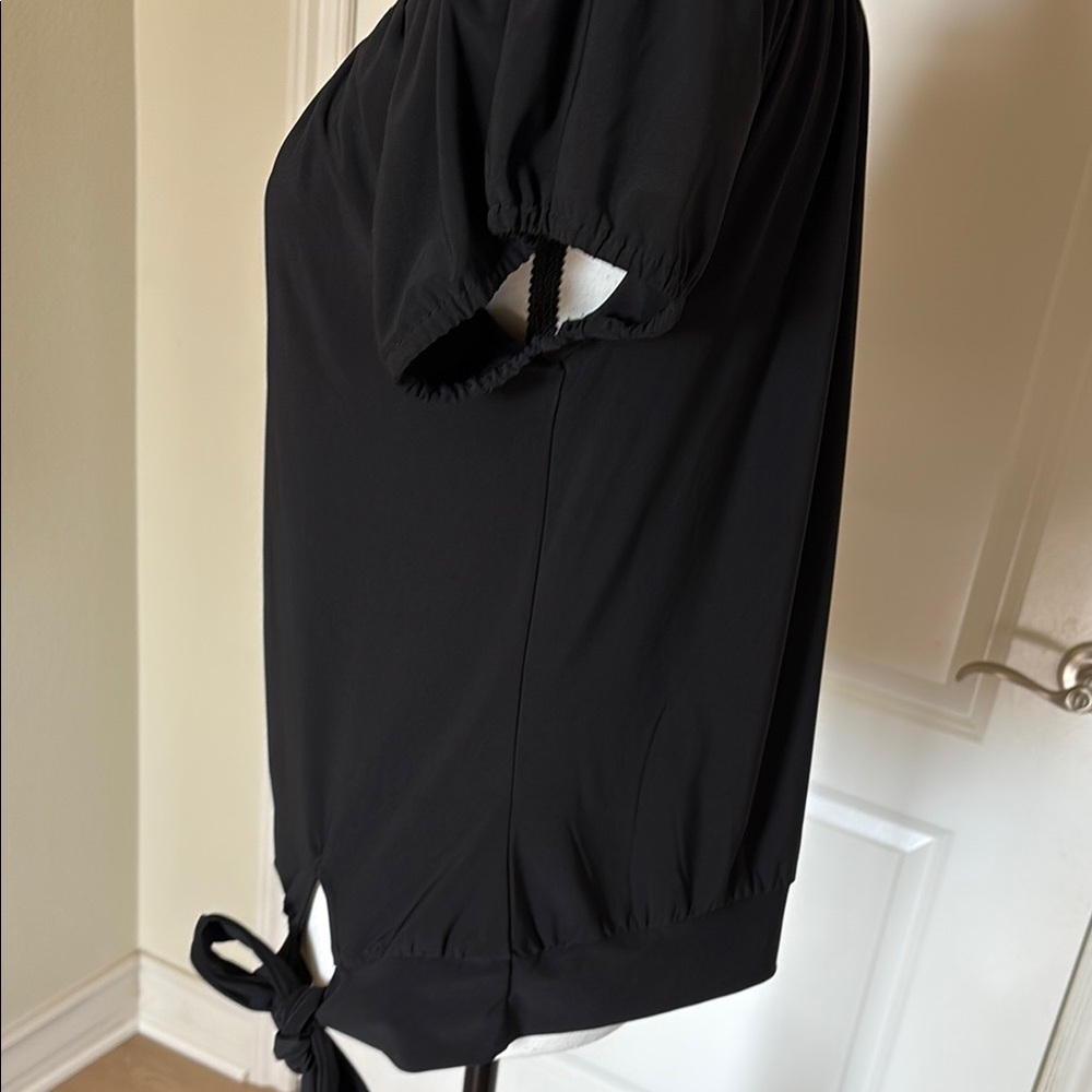 WHBM Black Women's Top Large EUC - Picture 4 of 5